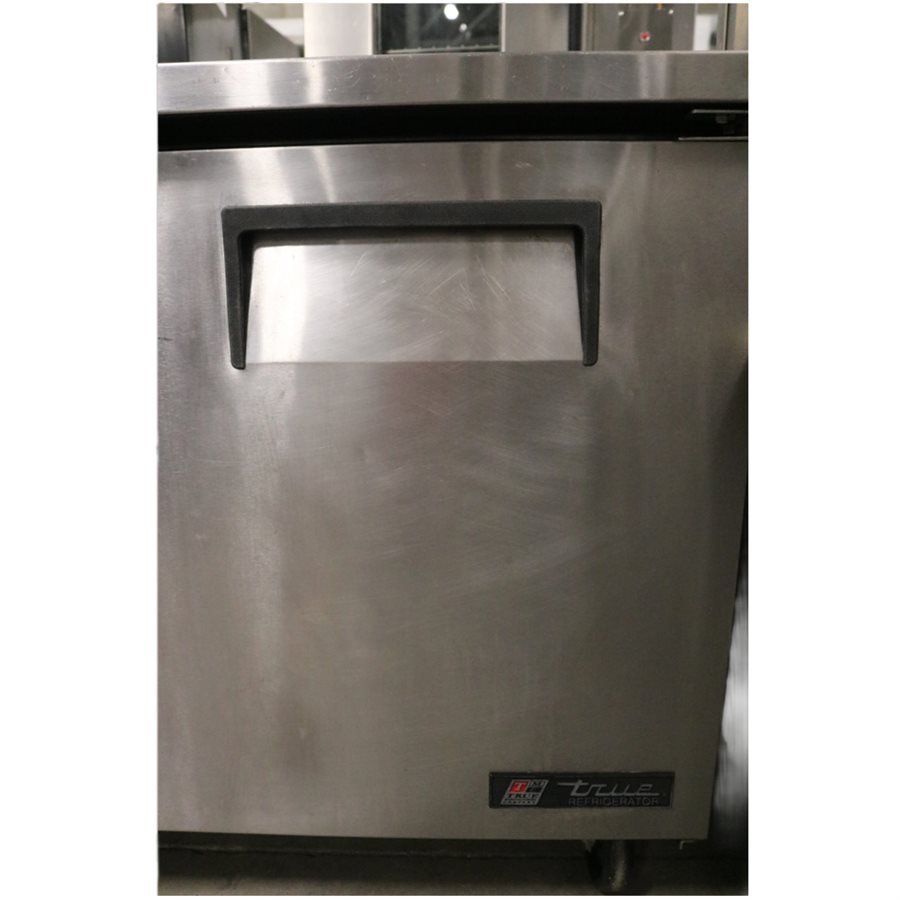 USED True TUC-72-HC Undercounter Refrigerator 72" , With Three(3) Solid Doors, 115V